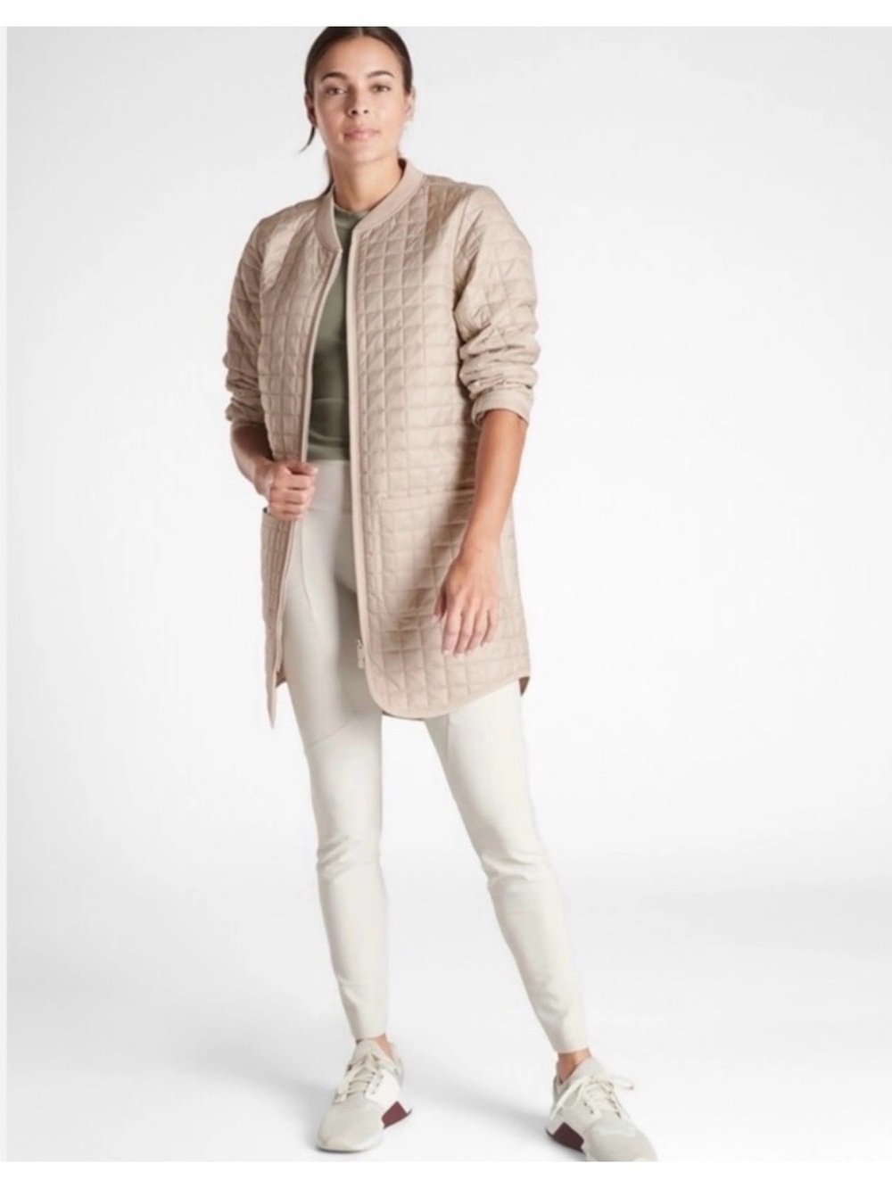 Athleta Grandview PrimaLoft Lightweight Quilted shell - Size Large